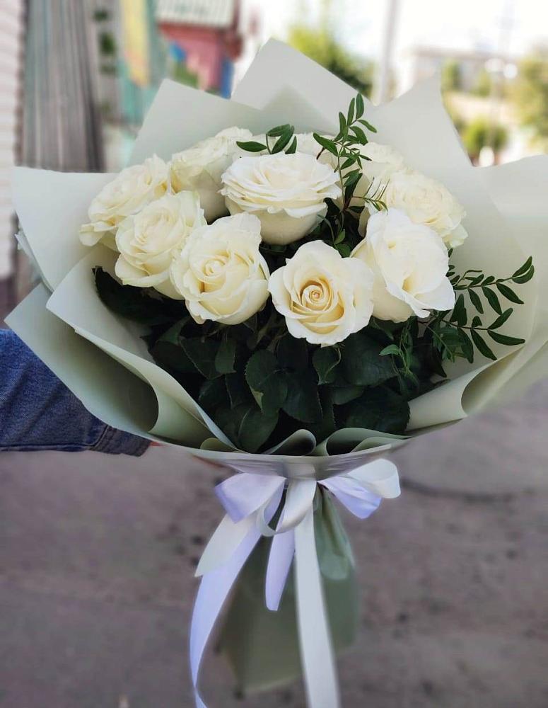 Букет Белые розы Проуд в Белорецке