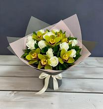 Букет цветов из:  Орхидеи и Розы в Белорецке