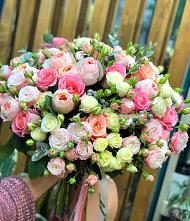 Букет цветов из:  Розы #REPLACE_PRED# Белорецке