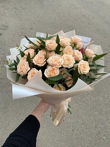 Букет Кремовые розы Латте в Белорецке