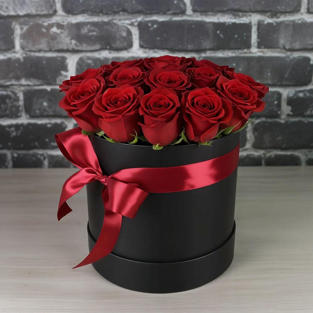 Цветочная композиция из Розы в шляпной коробке в Белорецке